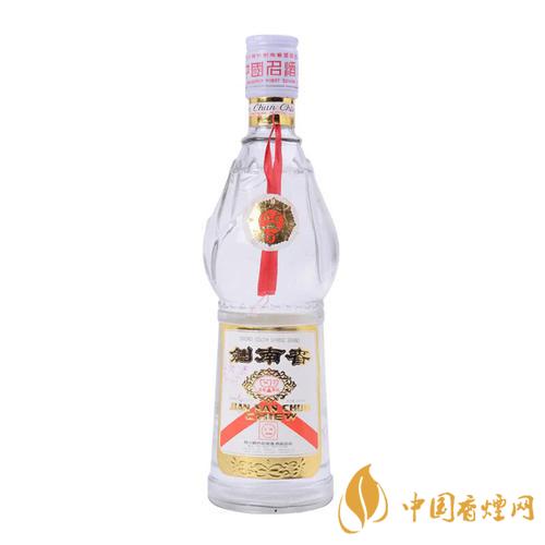 劍南春老酒鑒定真?zhèn)蔚姆椒ǚ窒?劍南春老酒真?zhèn)螌Ρ葓D