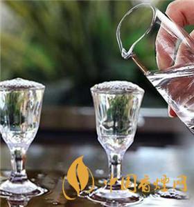 醬香型和濃香型白酒的區(qū)別是什么 醬香型和濃香型白酒的區(qū)別介紹